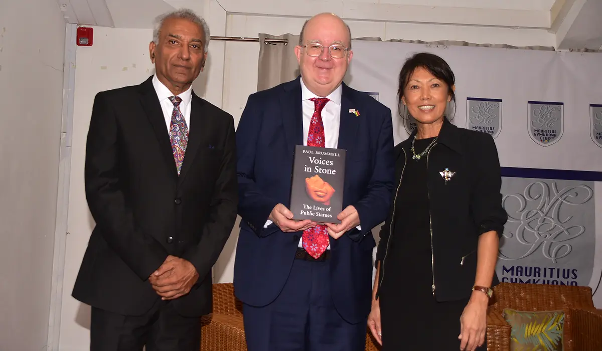 Le Mauritius Gymkhana Club inaugure sa Cultural Heritage Series avec l'ouvrage de Paul Brummell sur les statues